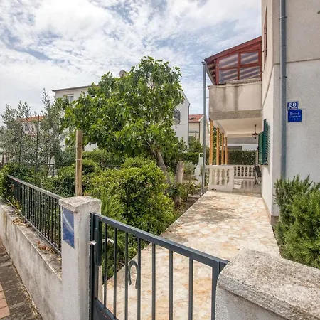 With A Parking Space - 21241 Apartment Vodice